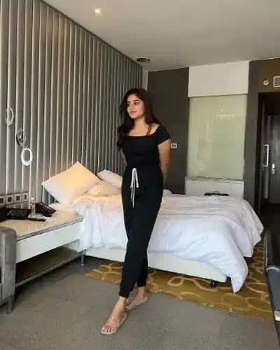Call Girls Sitarganj Cash On Delivery
